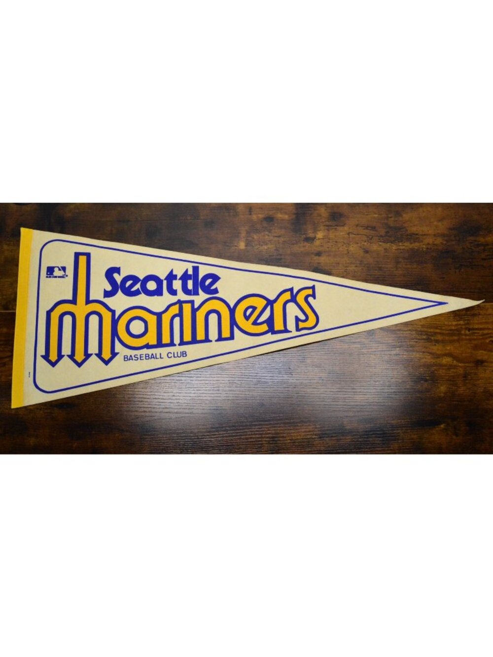 Vintage MLB Seattle Mariners pennant baseball collectible 30 inches